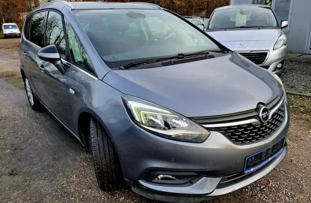 OPEL Zafira 