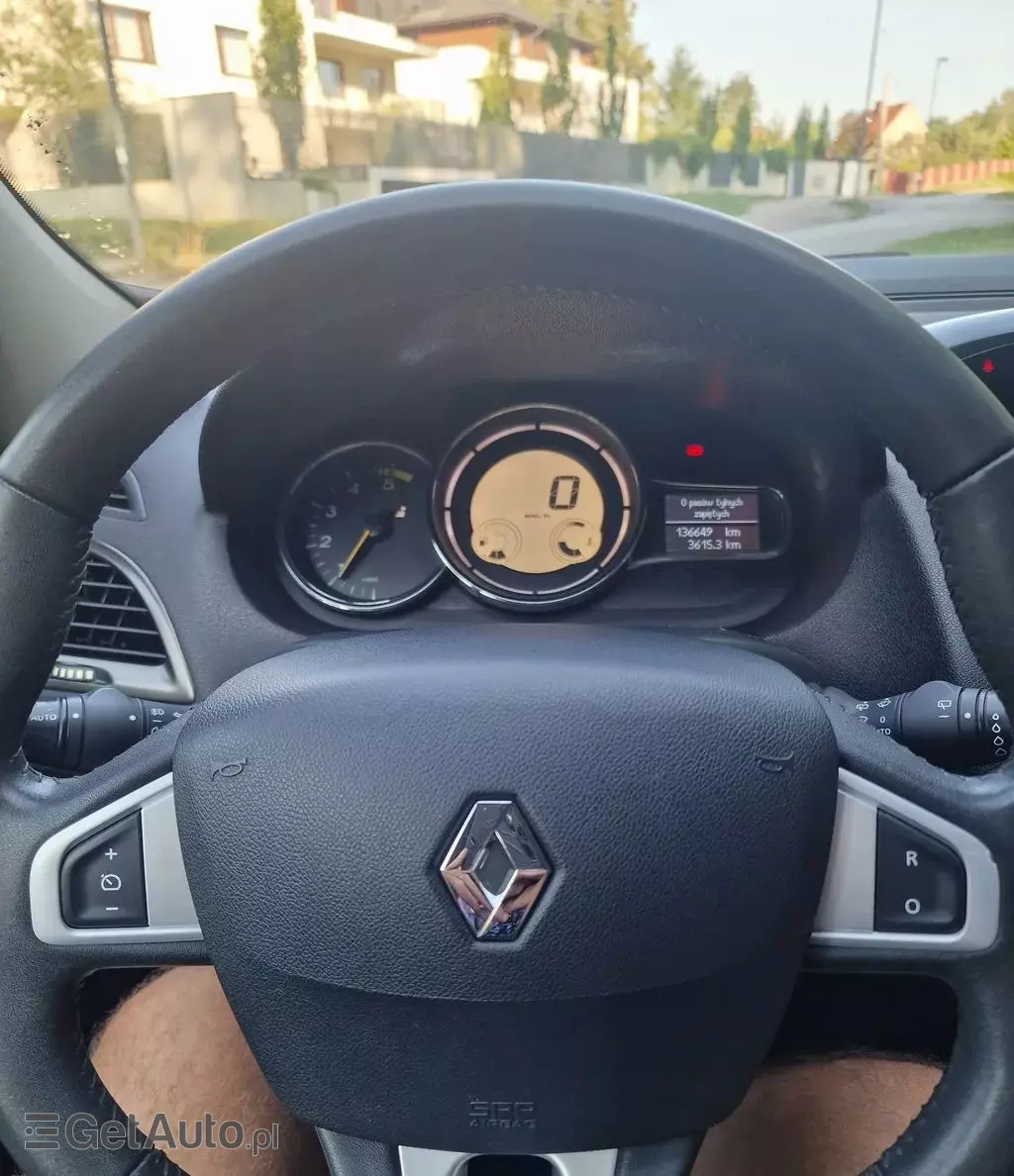 RENAULT Megane 