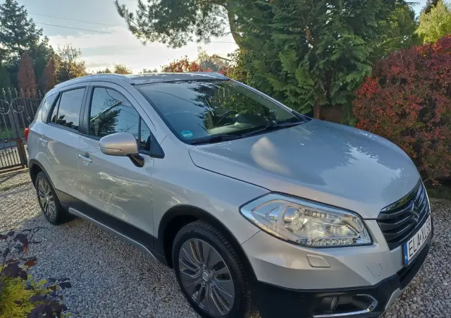 SUZUKI SX4 S-Cross 1.6 VVT CVT 4x2 limited