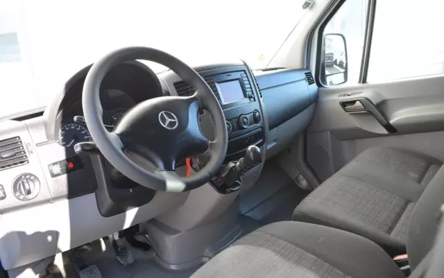 MERCEDES-BENZ Sprinter MAXI 319 CDI 3.0V6 LIFT brygadówka 