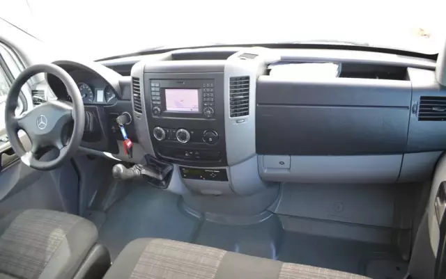 MERCEDES-BENZ Sprinter MAXI 319 CDI 3.0V6 LIFT brygadówka 