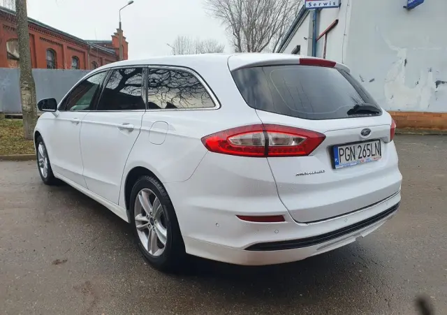 FORD Mondeo 2.0 TDCi STart-Stopp PowerShift-Aut Titanium