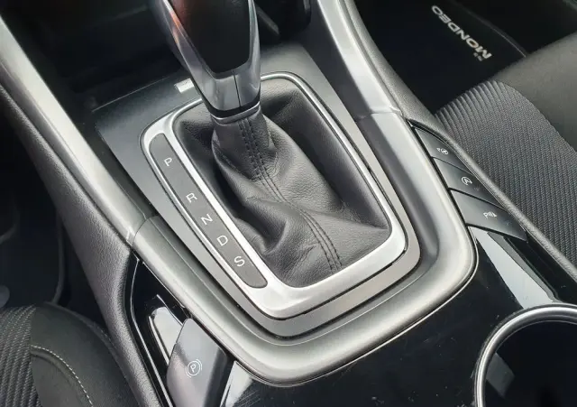 FORD Mondeo 2.0 TDCi STart-Stopp PowerShift-Aut Titanium