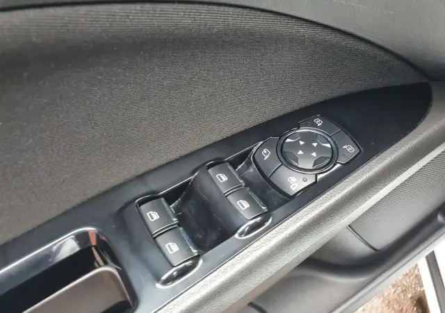 FORD Mondeo 2.0 TDCi STart-Stopp PowerShift-Aut Titanium