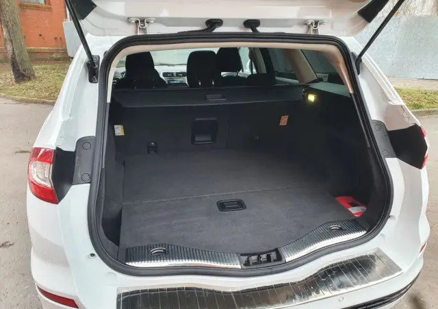 FORD Mondeo 2.0 TDCi STart-Stopp PowerShift-Aut Titanium