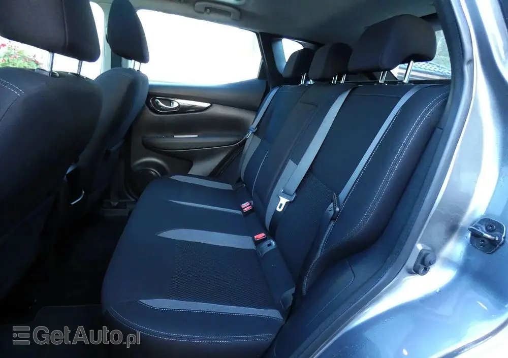 NISSAN Qashqai 1.3 DIG-T Tekna