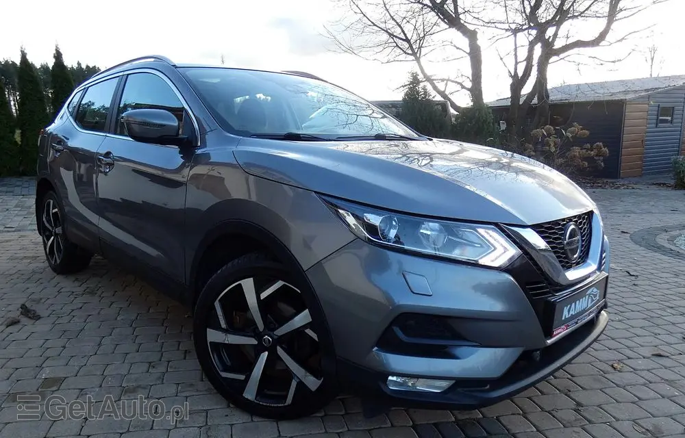 NISSAN Qashqai 1.3 DIG-T Tekna
