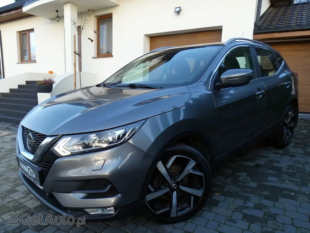 NISSAN Qashqai 1.3 DIG-T Tekna