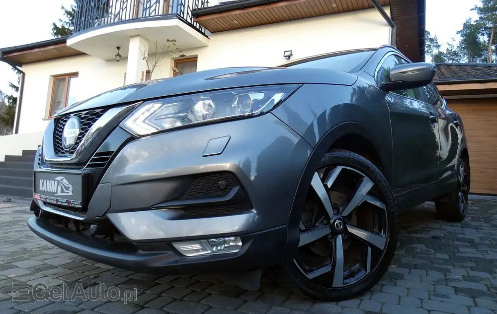 NISSAN Qashqai 1.3 DIG-T Tekna