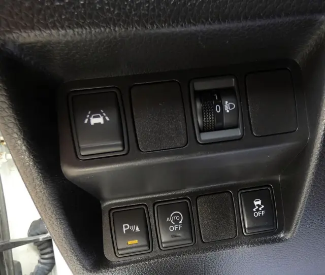 NISSAN Qashqai 1.3 DIG-T Tekna