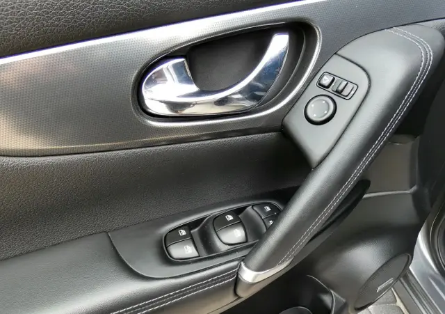 NISSAN Qashqai 1.3 DIG-T Tekna