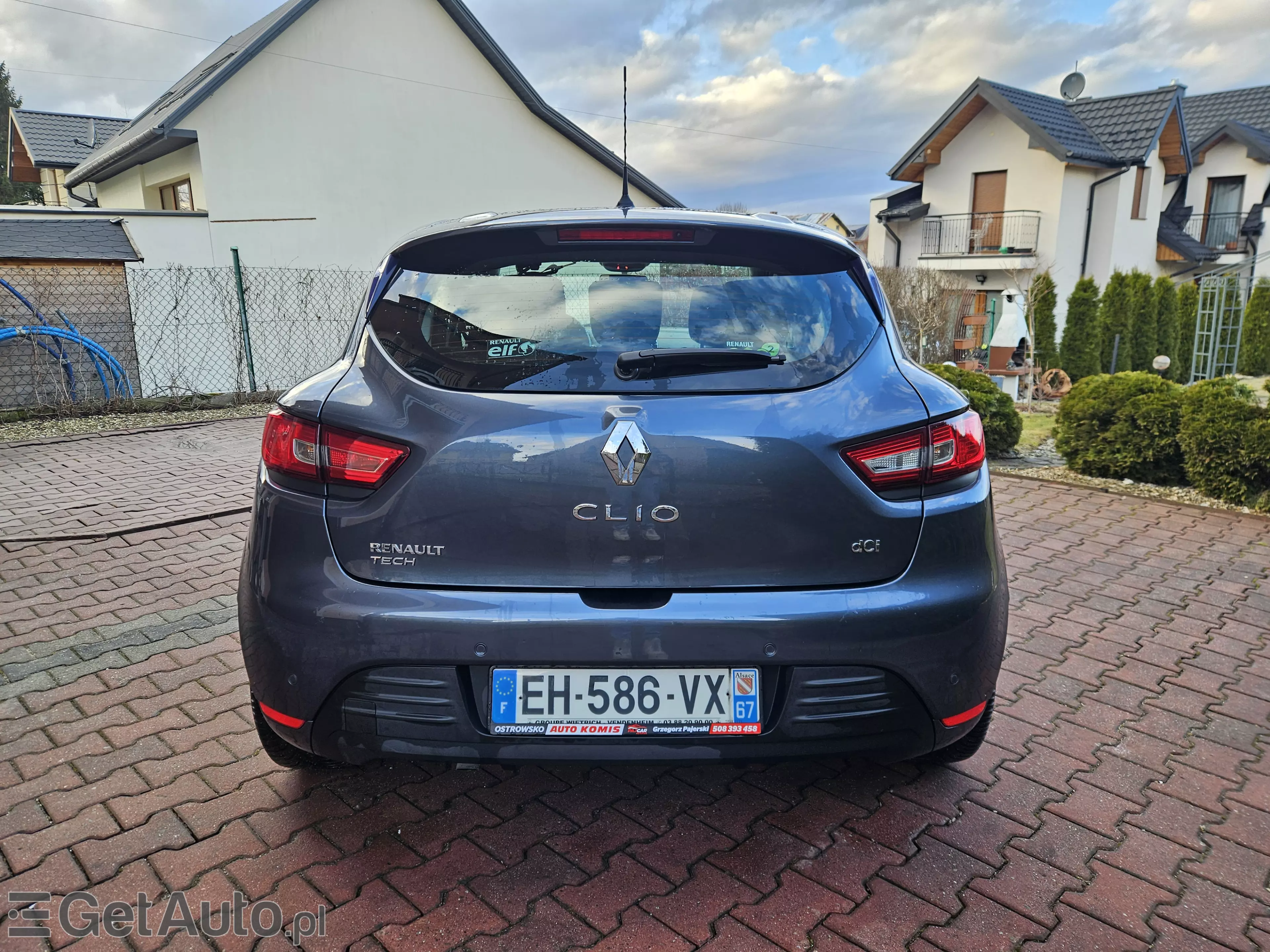 RENAULT Clio 