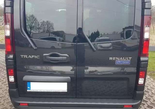 RENAULT Trafic 