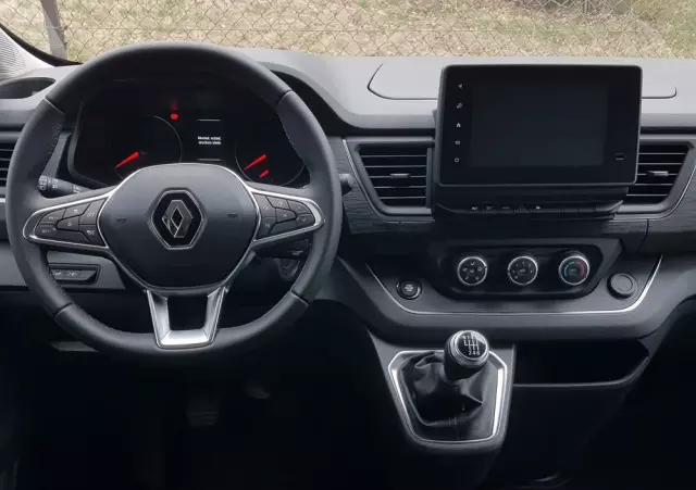RENAULT Trafic 