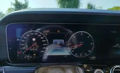 MERCEDES-BENZ Klasa E 