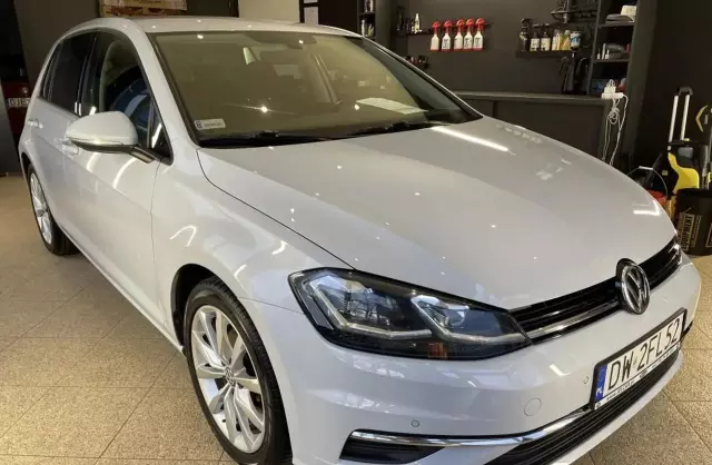 VOLKSWAGEN Golf 1.6 TDI (110 KM)