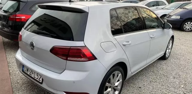 VOLKSWAGEN Golf 1.6 TDI (110 KM)