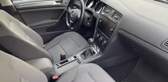 VOLKSWAGEN Golf 1.6 TDI (110 KM)