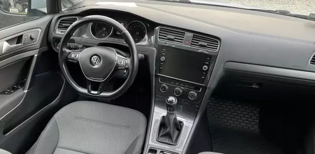 VOLKSWAGEN Golf 1.6 TDI (110 KM)