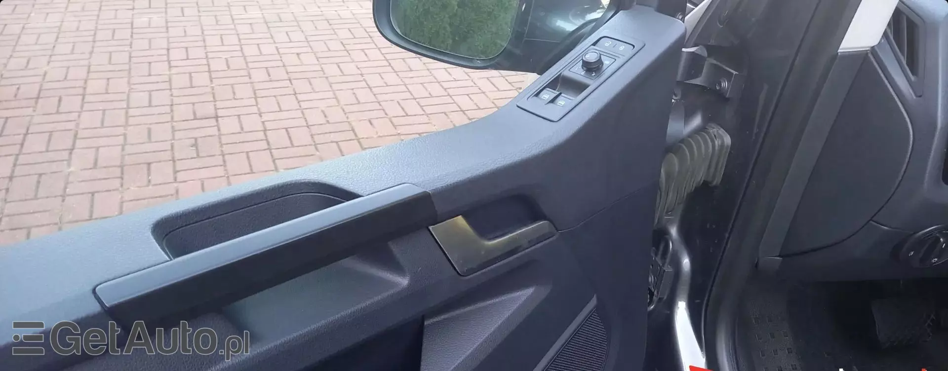 VOLKSWAGEN Multivan 2.0 TDI (150 KM)