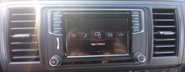 VOLKSWAGEN Multivan 2.0 TDI (150 KM)