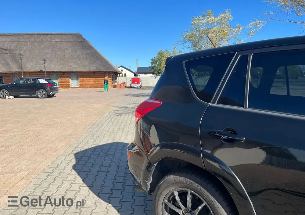 TOYOTA RAV4 2.2 D-4D X