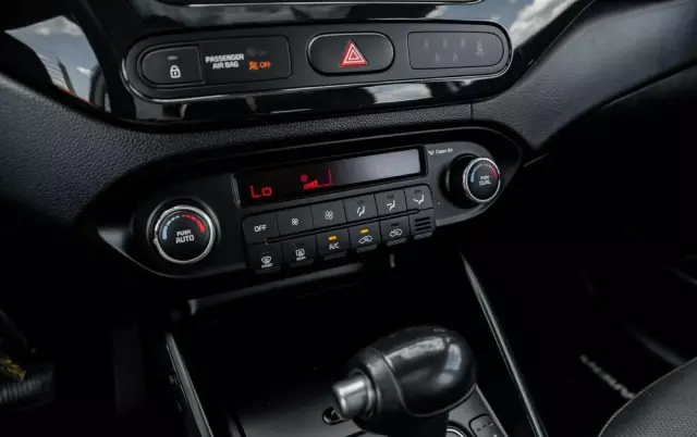 KIA Carens 1.7 CRDi XL 7os DCT