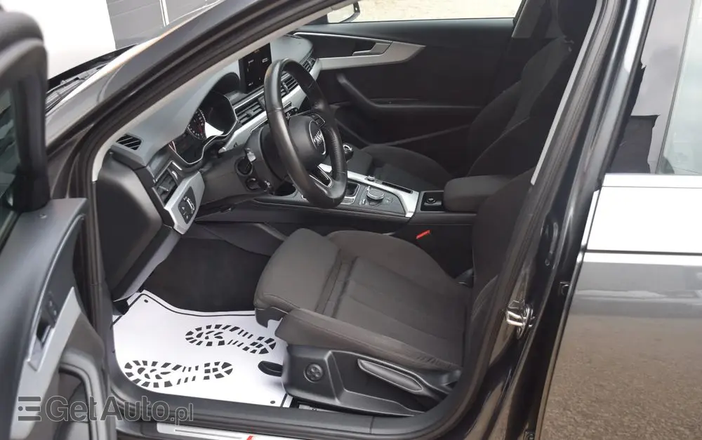 AUDI A4 Avant 2.0 TDI DPF S line Sportpaket