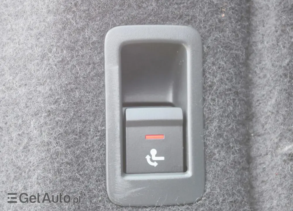 AUDI A4 Avant 2.0 TDI DPF S line Sportpaket