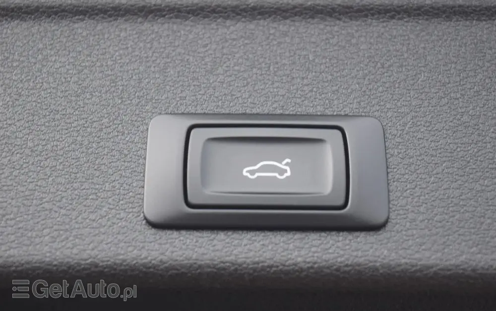 AUDI A4 Avant 2.0 TDI DPF S line Sportpaket