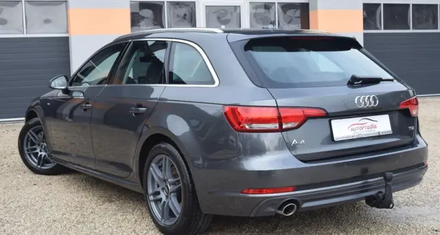 AUDI A4 Avant 2.0 TDI DPF S line Sportpaket