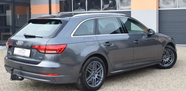 AUDI A4 Avant 2.0 TDI DPF S line Sportpaket