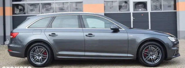 AUDI A4 Avant 2.0 TDI DPF S line Sportpaket