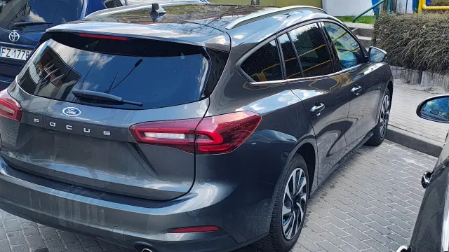 FORD Focus Titanium