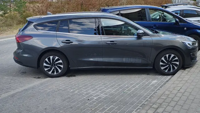 FORD Focus Titanium