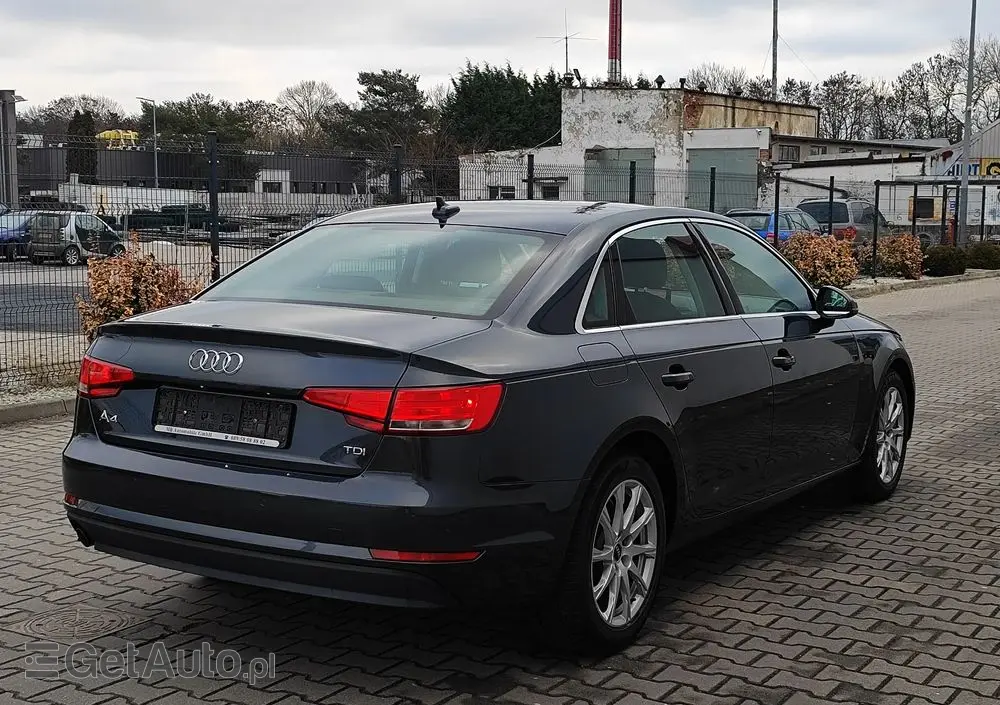 AUDI A4 Limousine 2.0 TDI ultra S tronic design