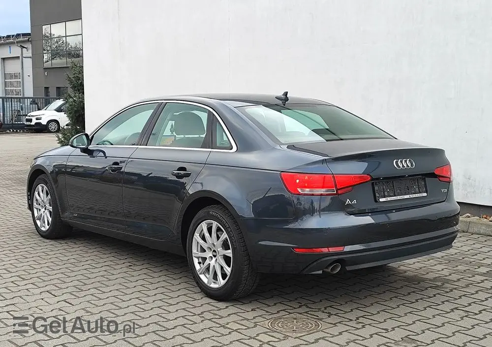 AUDI A4 Limousine 2.0 TDI ultra S tronic design
