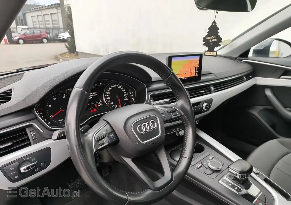 AUDI A4 Limousine 2.0 TDI ultra S tronic design