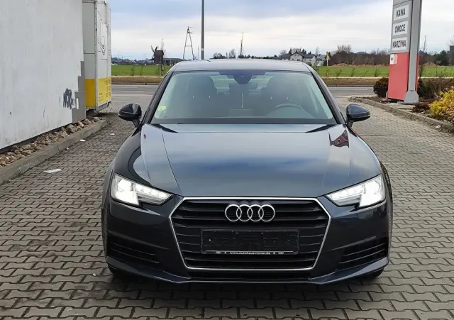 AUDI A4 Limousine 2.0 TDI ultra S tronic design