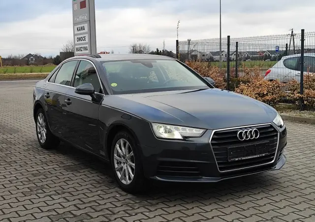 AUDI A4 Limousine 2.0 TDI ultra S tronic design
