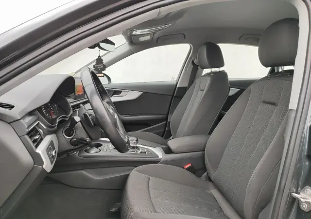 AUDI A4 Limousine 2.0 TDI ultra S tronic design