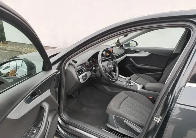 AUDI A4 Limousine 2.0 TDI ultra S tronic design