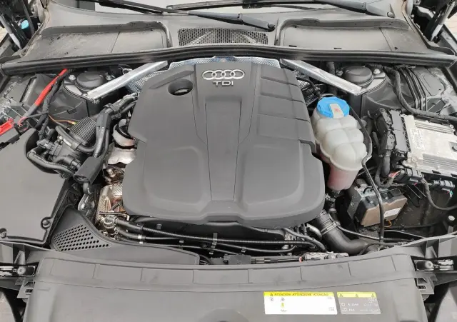 AUDI A4 Limousine 2.0 TDI ultra S tronic design