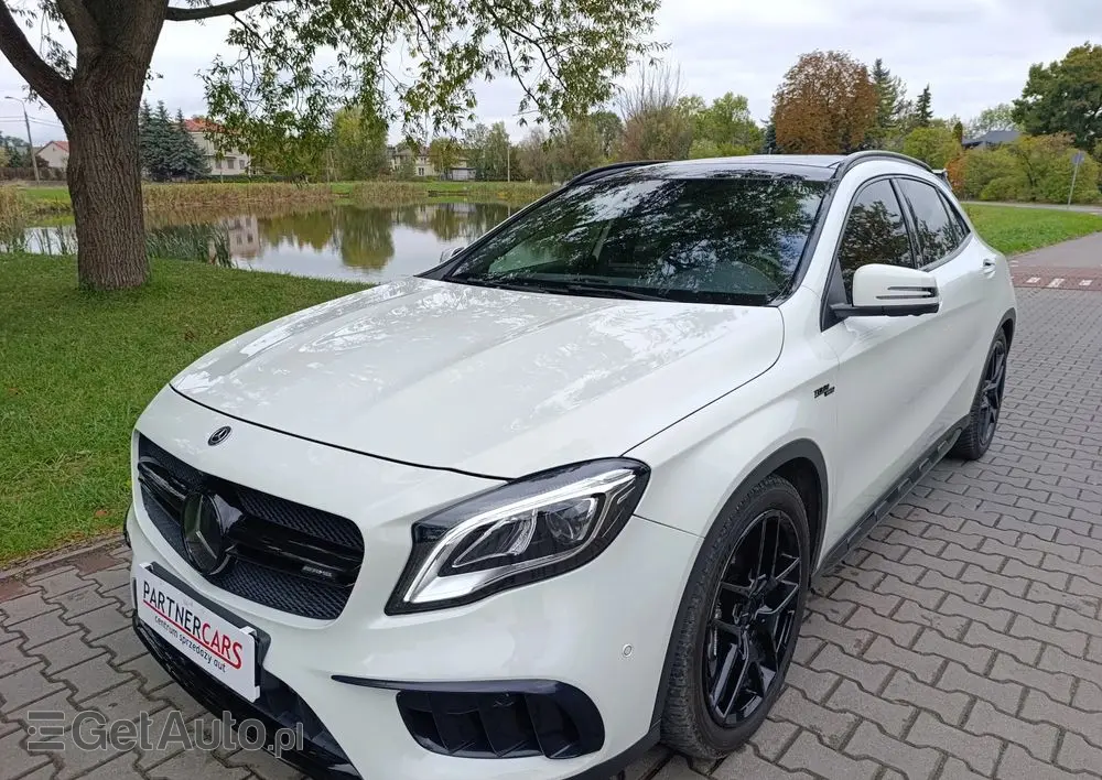 MERCEDES-BENZ GLA AMG 45 4-Matic