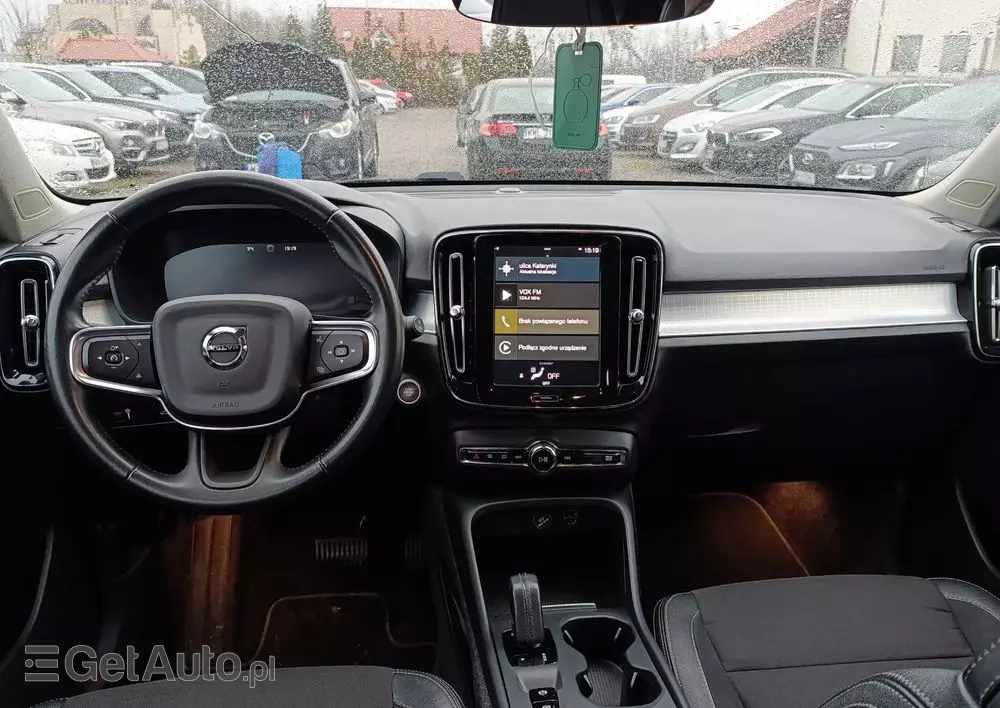 VOLVO XC 40 D3 AWD Geartronic Momentum Pro