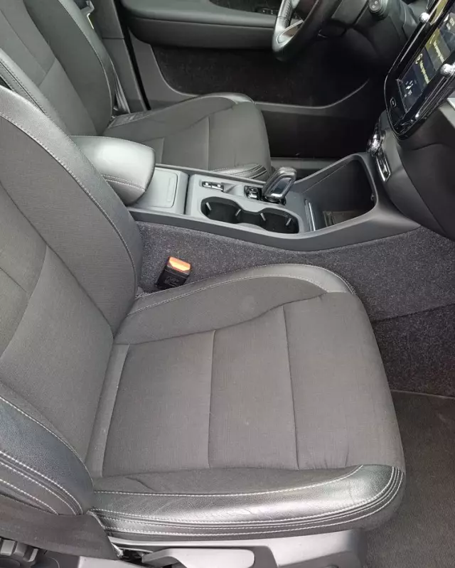 VOLVO XC 40 D3 AWD Geartronic Momentum Pro