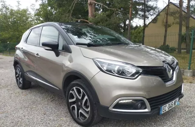RENAULT Captur 