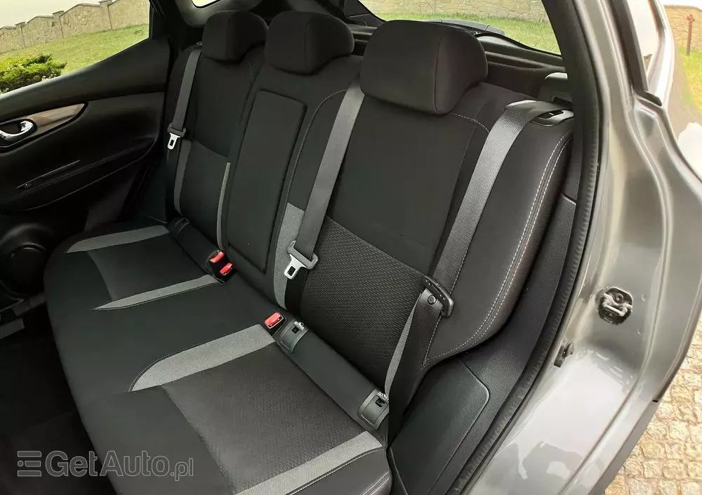 NISSAN Qashqai 1.3 DIG-T N-Connecta