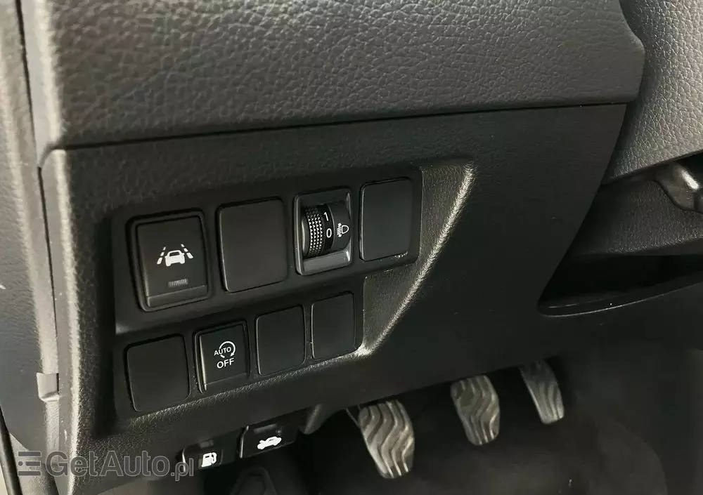 NISSAN Qashqai 1.3 DIG-T N-Connecta