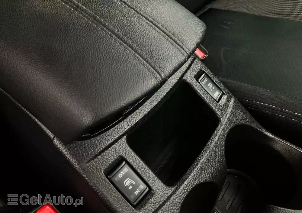 NISSAN Qashqai 1.3 DIG-T N-Connecta